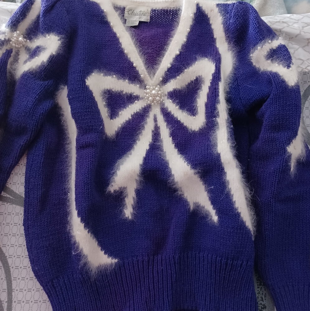Nylon-wool- Angora Sweater